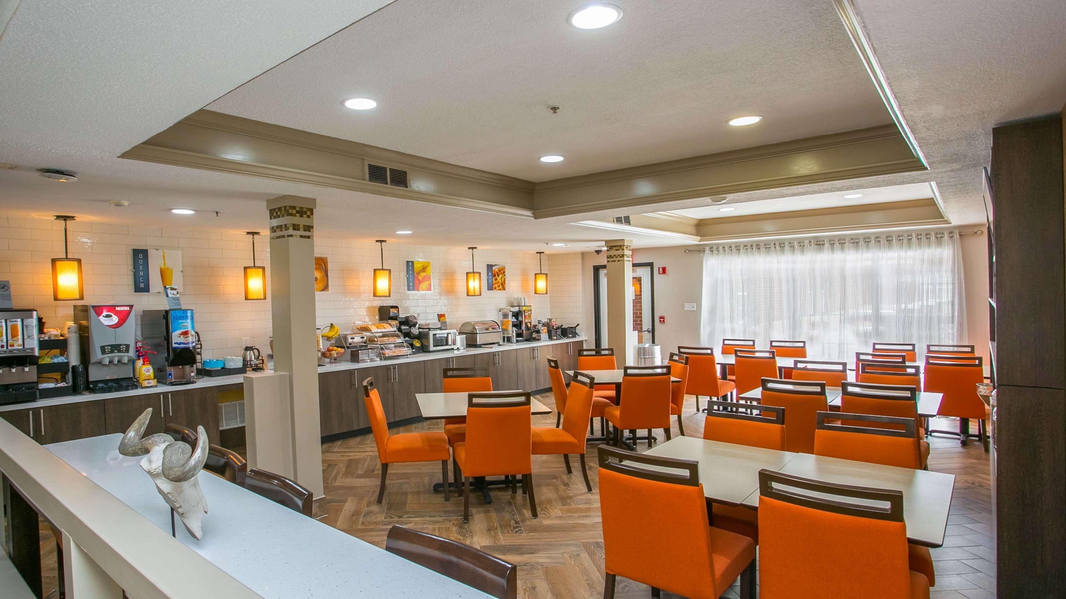 Best Western Plus Addison/Dallas Hotel Luaran gambar